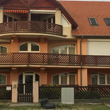 Hunor Hortenzia Appartement